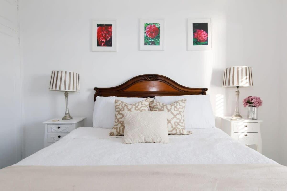 Apartment Two Bed Seafront Escape In *