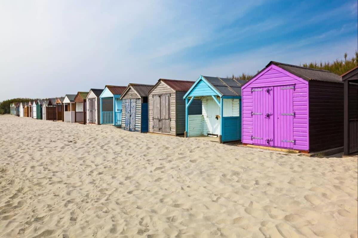 Apartment Two Bed Seafront Escape In